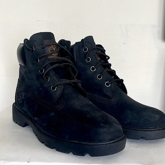 Timberland Classic Boot Kids size 1 - Picture 5 of 8